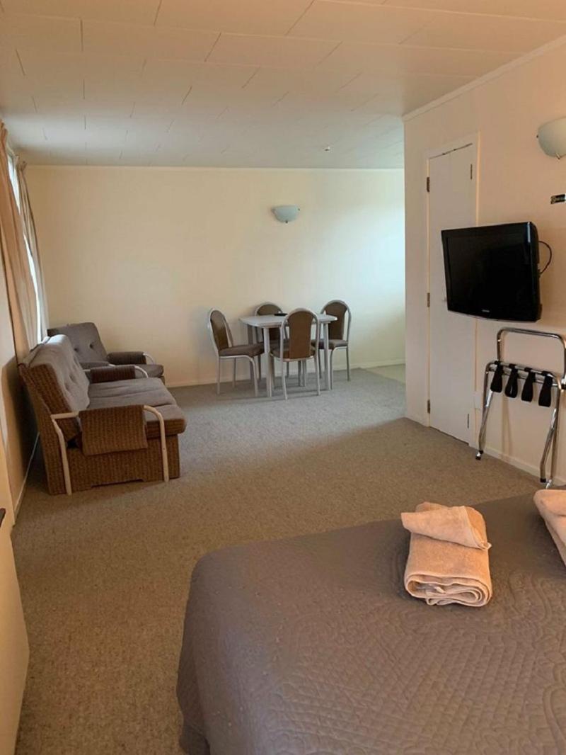 Waiouru Welcome Inn Екстериор снимка